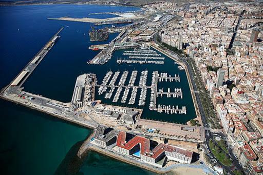 Beach, City Center And Entertainment Alicante Zewnętrze zdjęcie