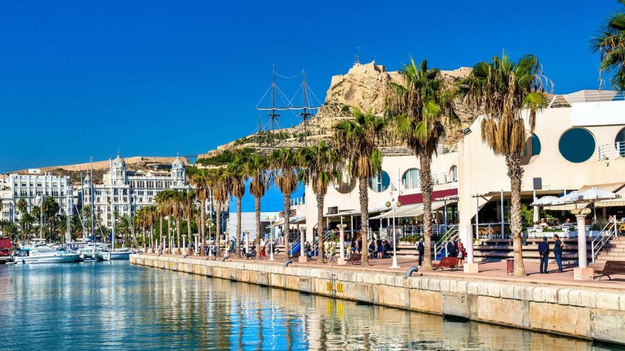 Beach, City Center And Entertainment Alicante Zewnętrze zdjęcie